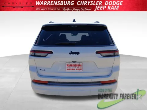 More photos of 2027 Jeep Grand Cherokee L Limited Reserve at Warrensburg CDJR, MO