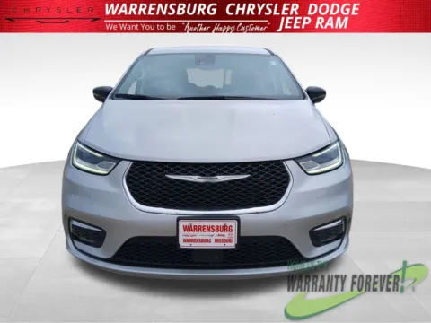 More photos of 2024 Chrysler Pacifica Hybrid Select at Warrensburg CDJR, MO