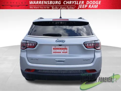 More photos of 2024 Jeep Compass Latitude at Warrensburg CDJR, MO