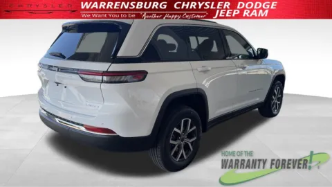 Another view of 2027 Jeep Grand Cherokee Laredo X for sale in Warrensburg, MO at Warrensburg CDJR