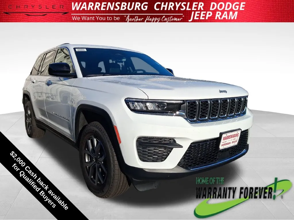 White 2027 Jeep Grand Cherokee Laredo X for sale in Warrensburg, MO