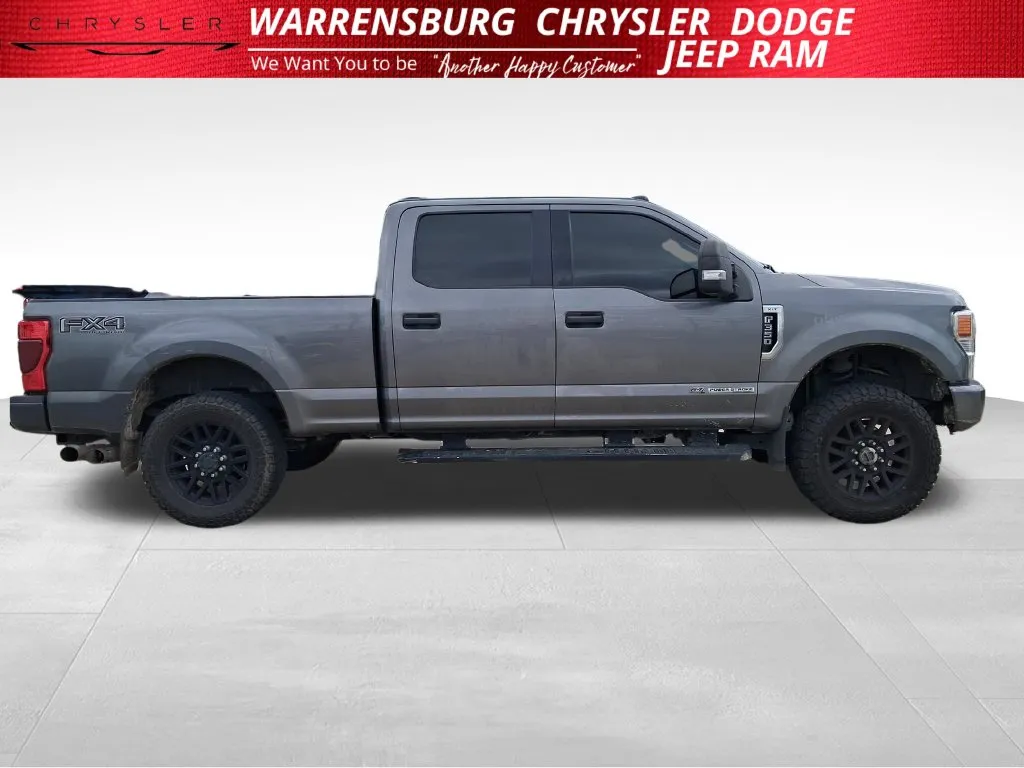 Used 2022 Ford F-350 Super Duty XLT with VIN 1FT8W3BT2NEC87250 for sale in Kansas City
