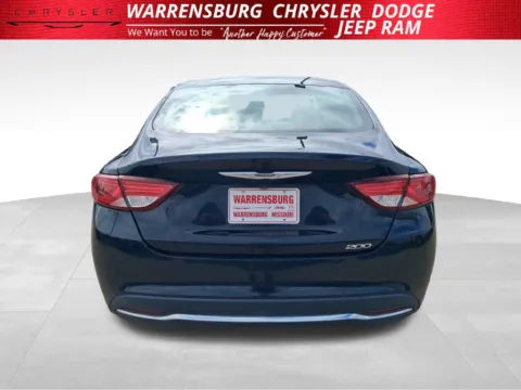 More photos of 2016 Chrysler 200 Limited at Warrensburg CDJR, MO
