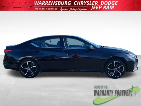 Another view of 2025 Nissan Altima 2.5 SR for sale in Warrensburg, MO at Warrensburg CDJR