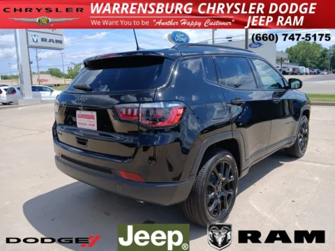 Another view of 2025 Jeep Compass Latitude for sale in Warrensburg, MO at Warrensburg CDJR