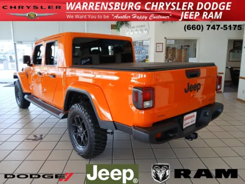 More photos of 2025 Jeep Gladiator at Warrensburg CDJR, MO
