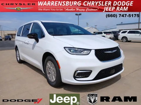 White 2026 Chrysler Pacifica Select for sale in Warrensburg, MO