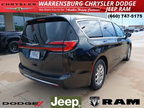 Another view of 2023 Chrysler Pacifica Touring L for sale in Warrensburg, MO at Warrensburg CDJR