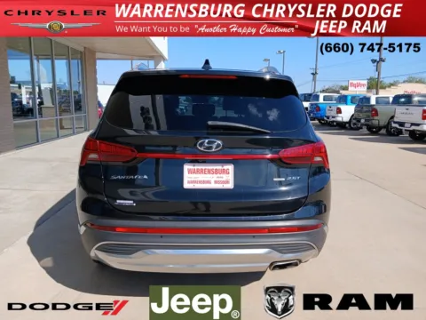 More photos of 2023 Hyundai Santa Fe Limited at Warrensburg CDJR, MO