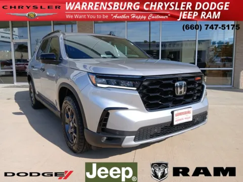 Silver 2025 Honda Pilot TrailSport for sale in Warrensburg, MO