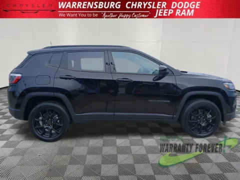 Photos of 2026 Jeep Compass Latitude for sale in Warrensburg, MO at Warrensburg CDJR