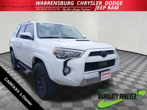 White 2023 Toyota 4Runner TRD Off-Road Premium for sale in Warrensburg, MO