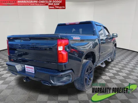 Another view of 2021 Chevrolet Silverado 1500 Custom Trail Boss for sale in Warrensburg, MO at Warrensburg CDJR