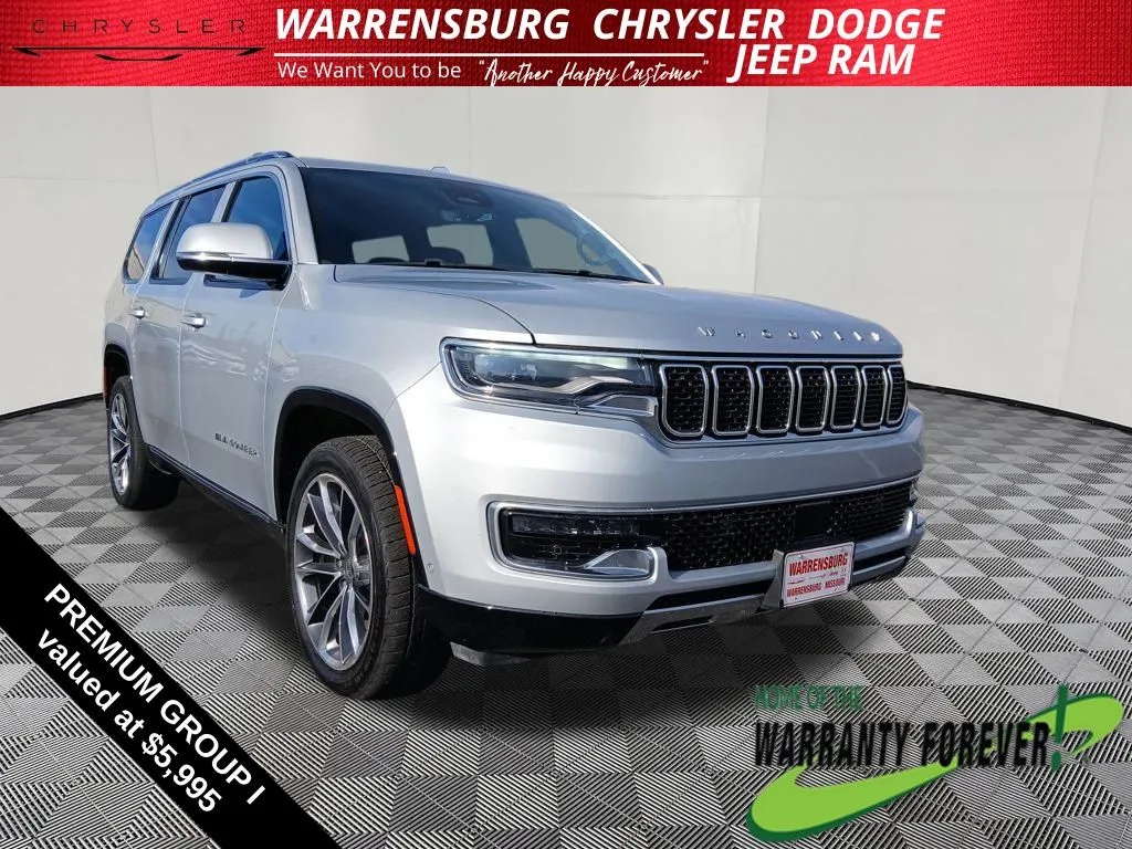 Used 2022 Jeep Wagoneer Series III with VIN 1C4SJVDT2NS227256 for sale in Kansas City