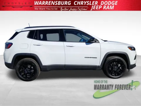Photos of 2026 Jeep Compass Latitude for sale in Warrensburg, MO at Warrensburg CDJR