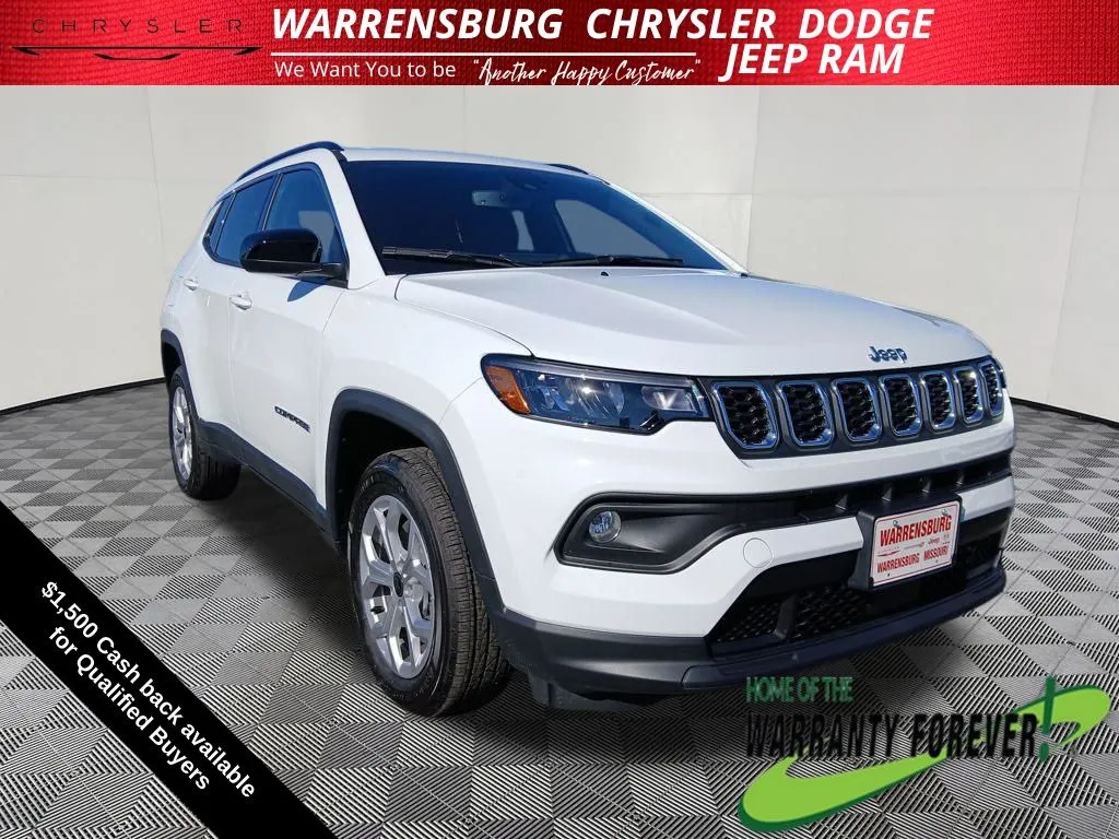 White 2026 Jeep Compass Latitude for sale in Warrensburg, MO