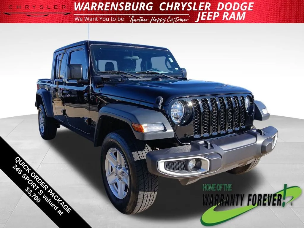 Used 2023 Jeep Gladiator Sport S with VIN 1C6HJTAG1PL523458 for sale in Kansas City