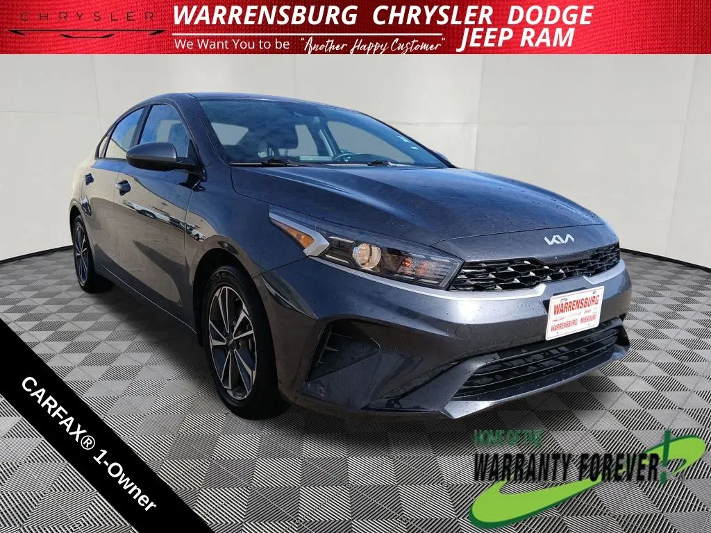 Gray 2023 Kia Forte LXS for sale in Warrensburg, MO