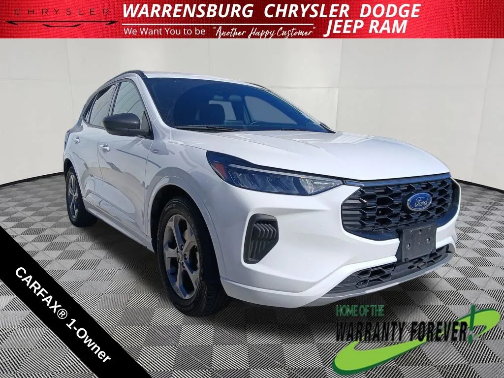 Used 2023 Ford Escape ST-Line with VIN 1FMCU0MN2PUA42210 for sale in Kansas City