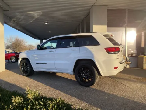 More photos of 2020 Jeep Grand Cherokee Altitude at California CDJR, MO