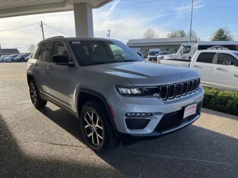 More photos of 2025 Jeep Grand Cherokee Limited at California CDJR, MO