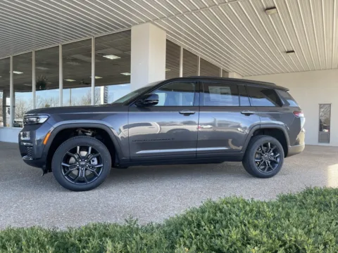 More photos of 2025 Jeep Grand Cherokee L Limited at California CDJR, MO