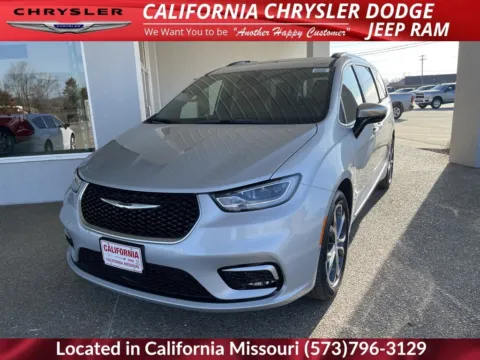 Silver 2026 Chrysler Pacifica Pinnacle for sale in California, MO