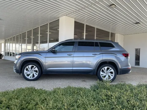 More photos of 2021 Volkswagen Atlas 3.6L V6 SE w/Technology at California CDJR, MO
