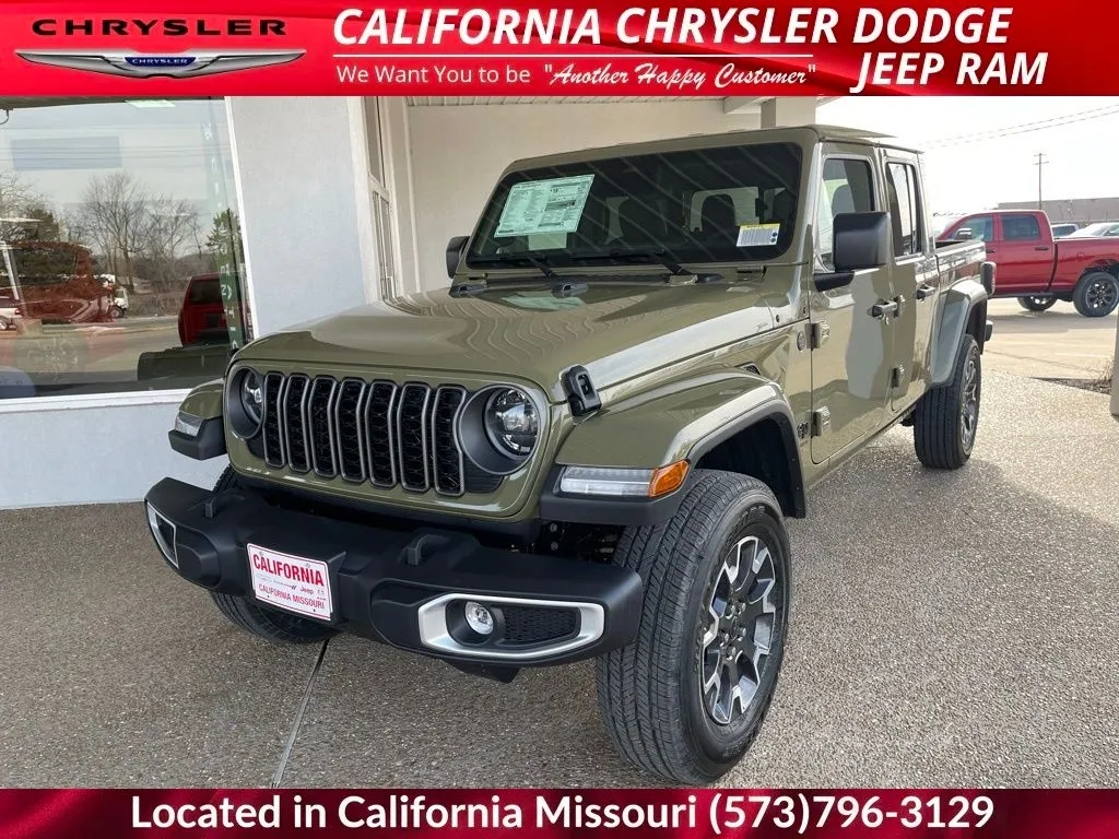 2026 Jeep Gladiator Sahara Auto's photo