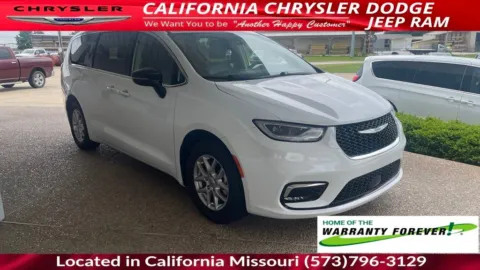 Another view of 2024 Chrysler Pacifica Touring L for sale in California, MO at California CDJR