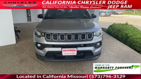 Photos of 2024 Jeep Compass Latitude for sale in California, MO at California CDJR