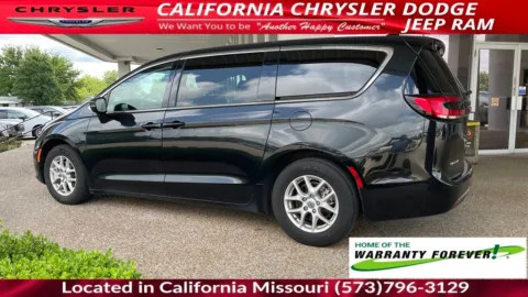 More photos of 2023 Chrysler Pacifica Touring L at California CDJR, MO
