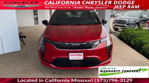 Photos of 2027 Chrysler Pacifica Select for sale in California, MO at California CDJR