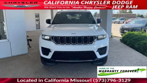 Photos of 2027 Jeep Grand Cherokee Laredo X for sale in California, MO at California CDJR