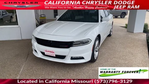 White 2017 Dodge Charger SXT for sale in California, MO