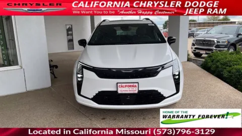Photos of 2027 Chrysler Pacifica Limited for sale in California, MO at California CDJR