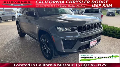 Another view of 2027 Jeep Grand Cherokee L Limited for sale in California, MO at California CDJR