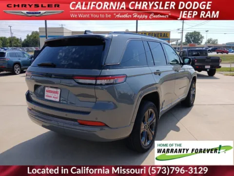 Another view of 2027 Jeep Grand Cherokee Limited Reserve for sale in California, MO at California CDJR