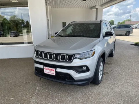 Photos of 2025 Jeep Compass Latitude for sale in California, MO at California CDJR