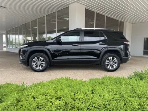 More photos of 2025 Chevrolet Equinox LT at California CDJR, MO