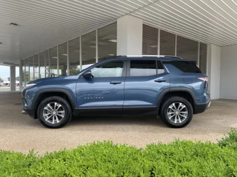More photos of 2025 Chevrolet Equinox LT at California CDJR, MO