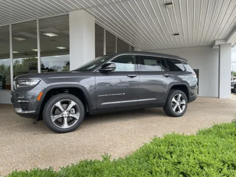 More photos of 2025 Jeep Grand Cherokee L Limited at California CDJR, MO