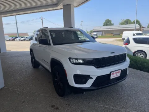 Another view of 2024 Jeep Grand Cherokee Altitude for sale in California, MO at California CDJR