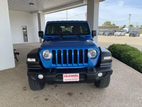 Photos of 2021 Jeep Wrangler Unlimited Islander for sale in California, MO at California CDJR