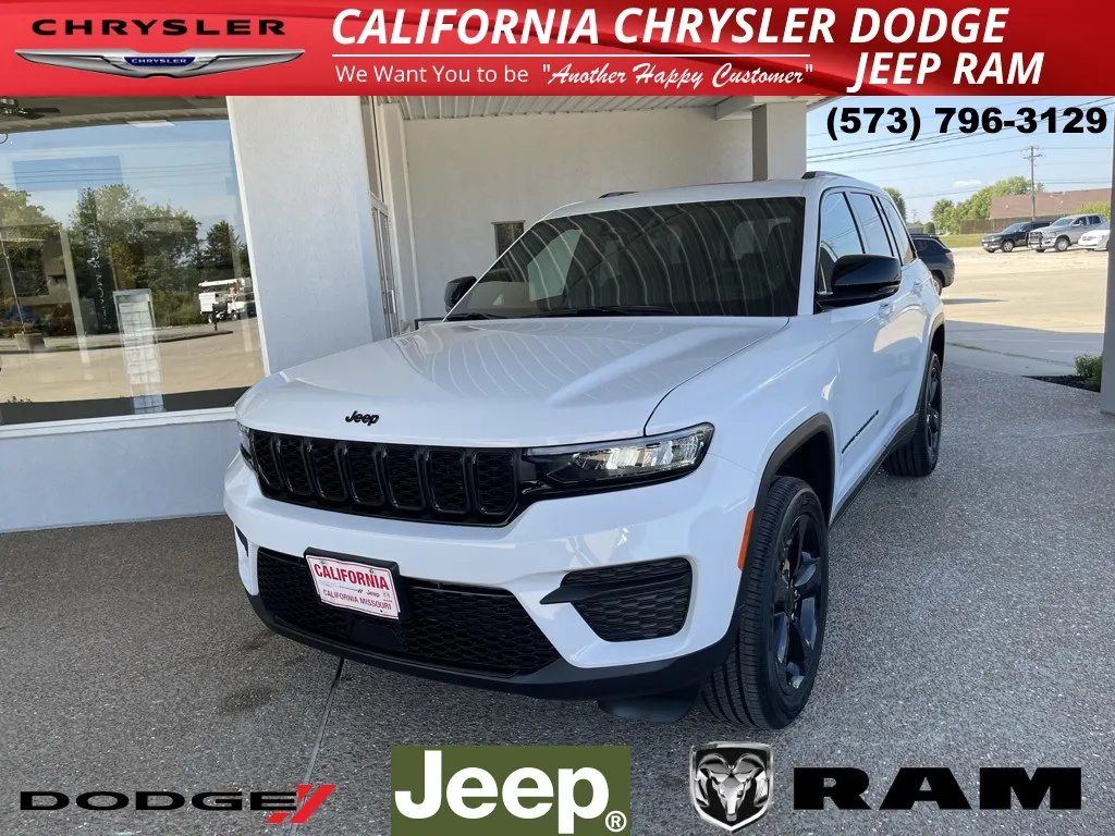 White 2025 Jeep Grand Cherokee Altitude X for sale in California, MO