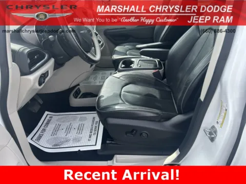 More photos of 2019 Chrysler Pacifica Limited at Marshall CDJR, MO