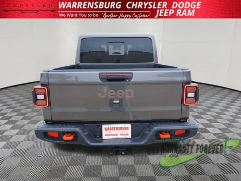 More photos of 2025 Jeep Gladiator Mojave at Warrensburg CDJR, MO