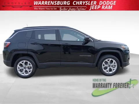 Photos of 2026 Jeep Compass Latitude for sale in Warrensburg, MO at Warrensburg CDJR