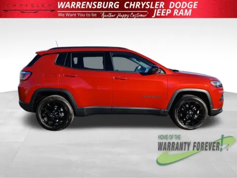 Photos of 2026 Jeep Compass Latitude for sale in Warrensburg, MO at Warrensburg CDJR