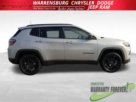 Photos of 2026 Jeep Compass Latitude for sale in Warrensburg, MO at Warrensburg CDJR